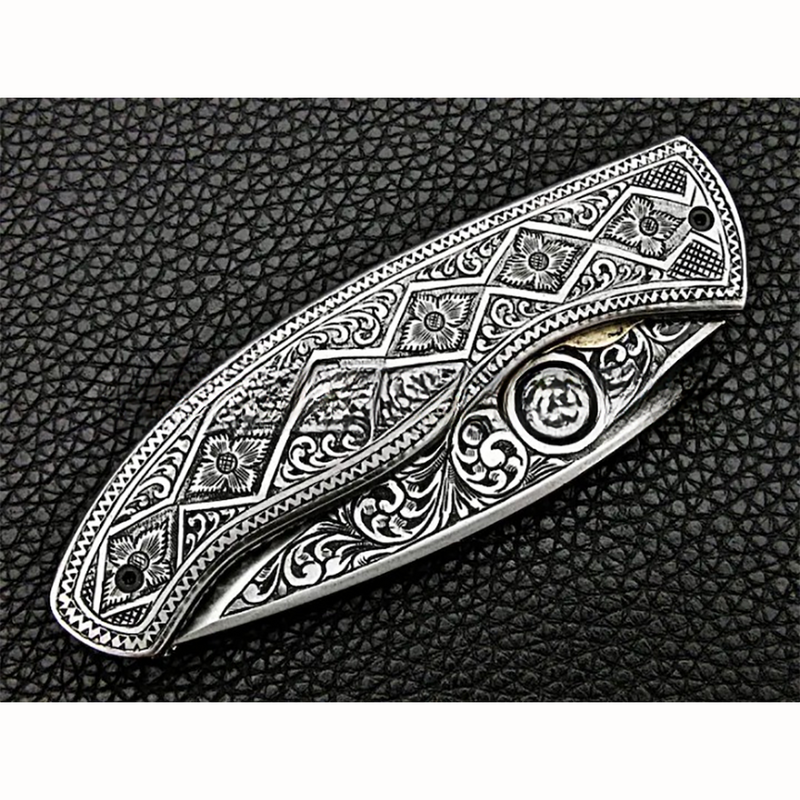 Righa Damascus Folding Knife With Engraved Handle - Notbrand