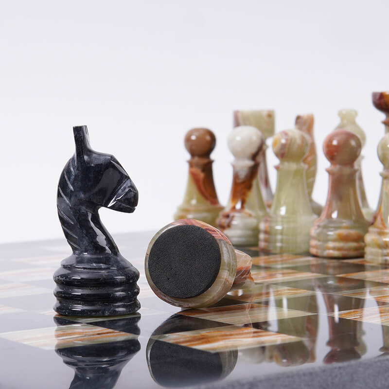 The Royale Chess Set in Black & Green - 38cm - Notbrand