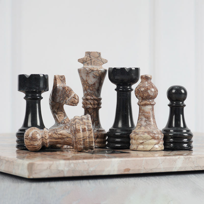 The Royale Chess Set in Marinara & Black - 38cm - Notbrand
