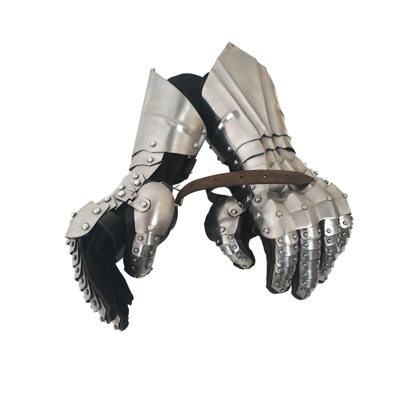 Medieval Gauntlet Armoured Gloves - Notbrand
