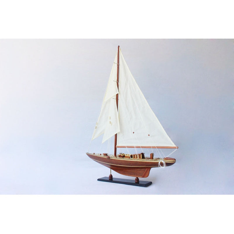 Shamrock Yacht Model in Wood & Cotton - Walnut - Notbrand