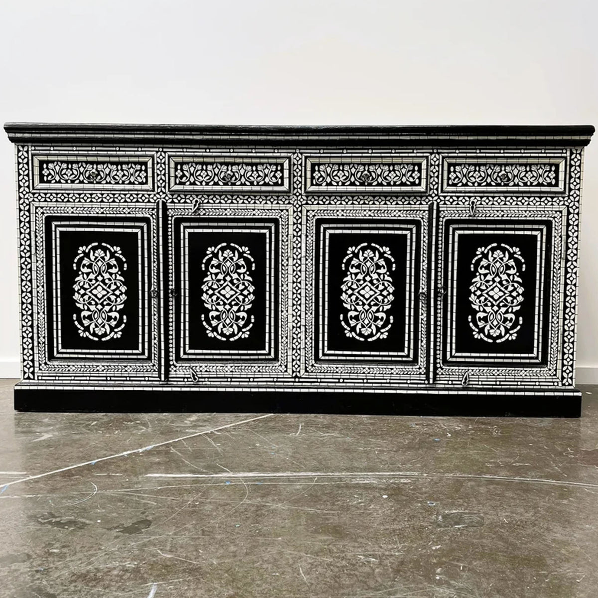 Bohemian Black & White Hand Painted Indian Bone Inlay Pattern Timber Buffet Moroccan Sideboard Storage Cabinet - Notbrand