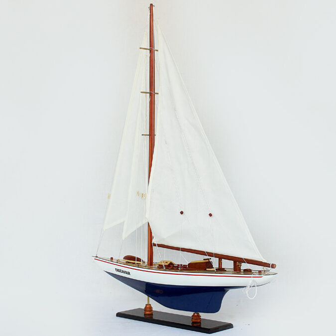 Endeavour Yacht Model in Wood - Blue & White - Notbrand