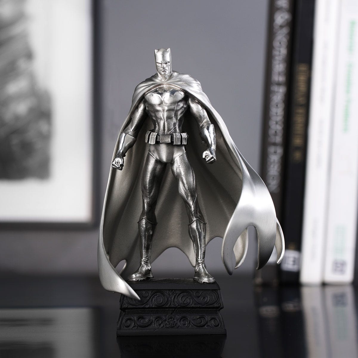 Royal Selangor DC Batman Resolute Figurine - Pewter - Notbrand