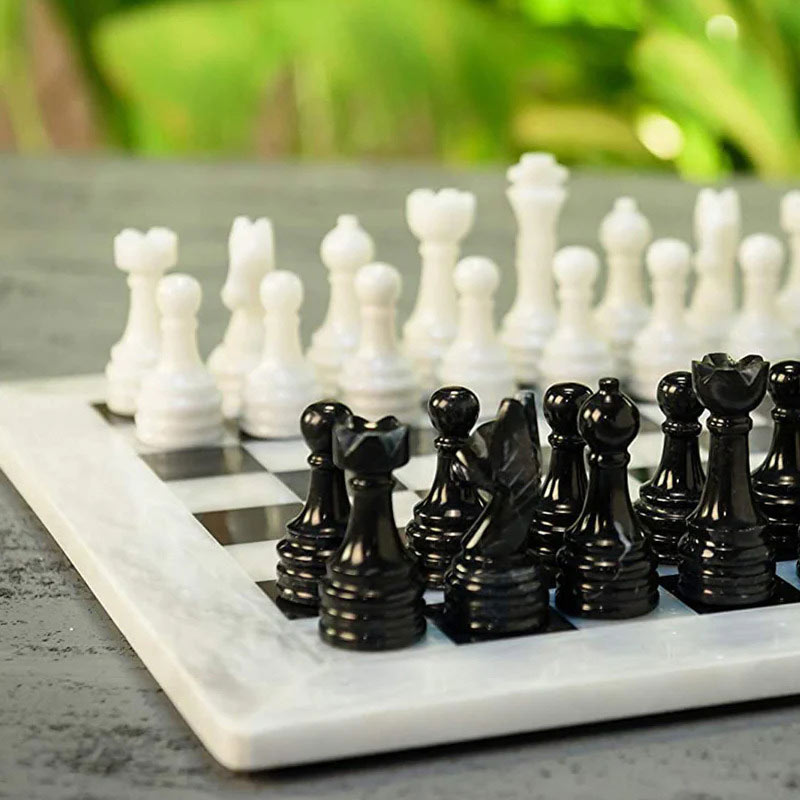 Heirlooms Premium Quality Chess Set with Storage Box in White & Black - 38cm - Notbrand