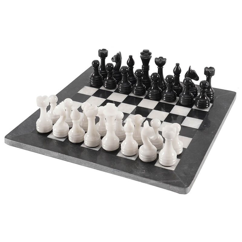 Obsidian Chess Set in Black & White - 38cm - Notbrand