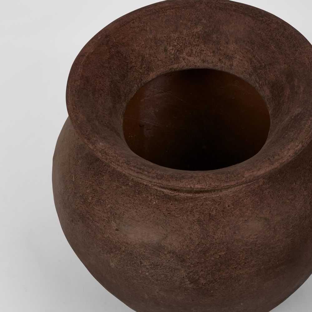 Novo Terracotta Pot in Dark Brown - Small - Notbrand