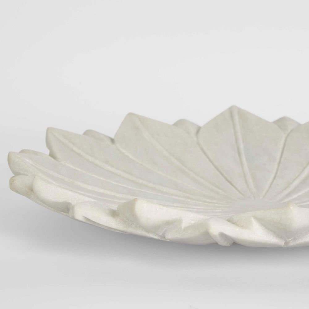 Perin Marble Flower Bowl in White - Large - Notbrand