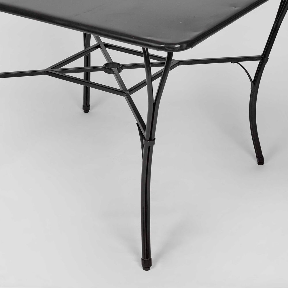 Davenport Iron Outdoor Table - Black - Notbrand