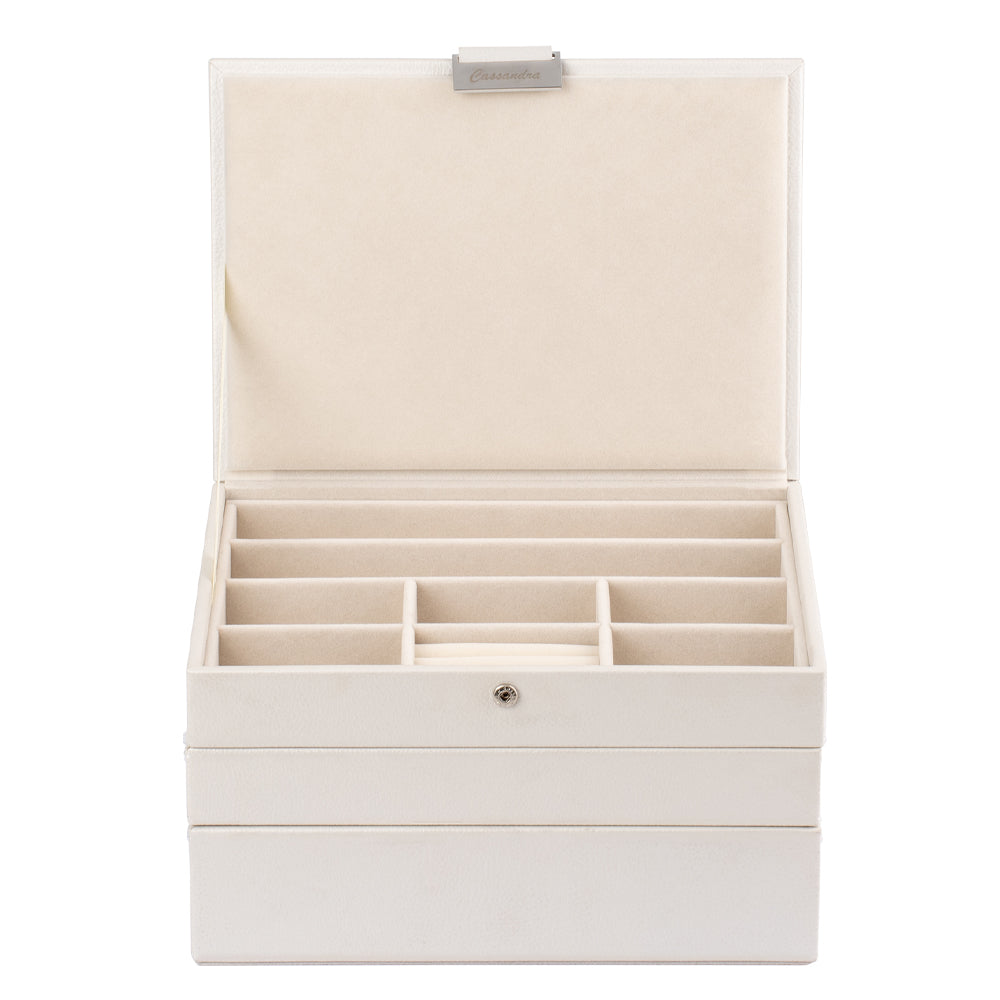 Cassandra's 3 Tray Jewellery Box in White - Medium - Notbrand