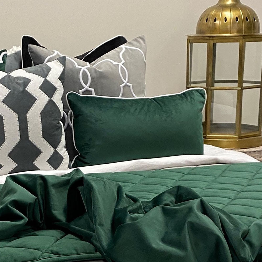 Allure Velvet Comforter - Green - Notbrand