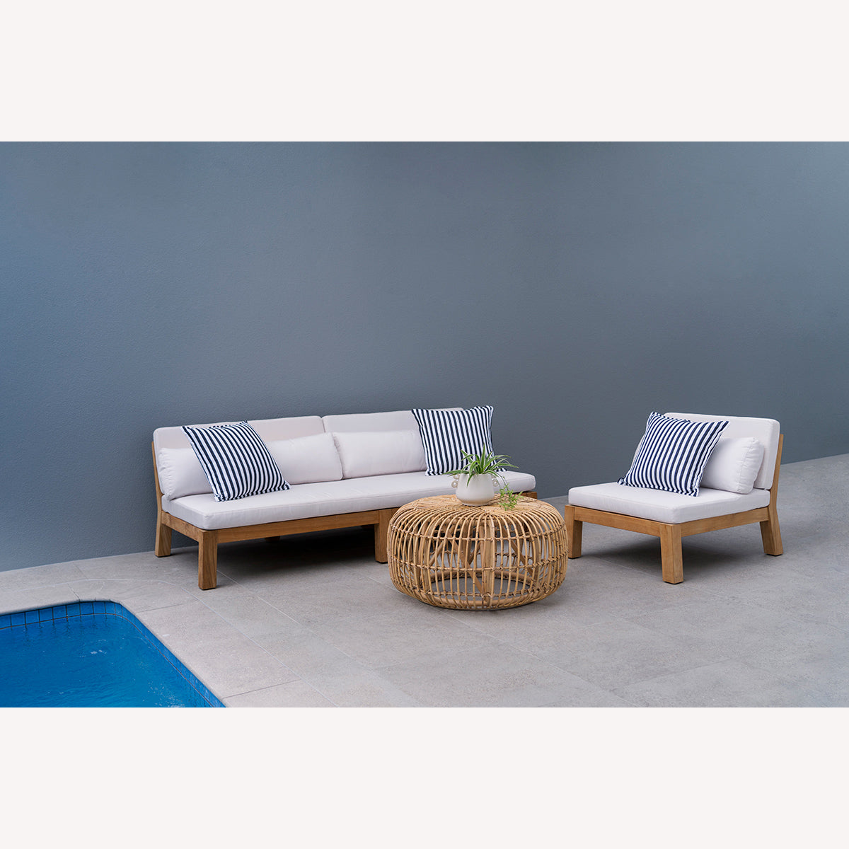 Carney Rattan Coffee Table in Natural - 85cm - Notbrand