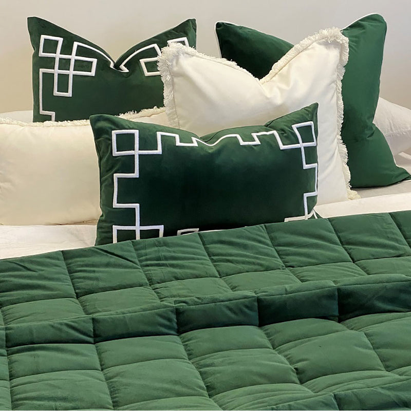 Palm Springs Velvet Rectangular Cushion - Green - Notbrand