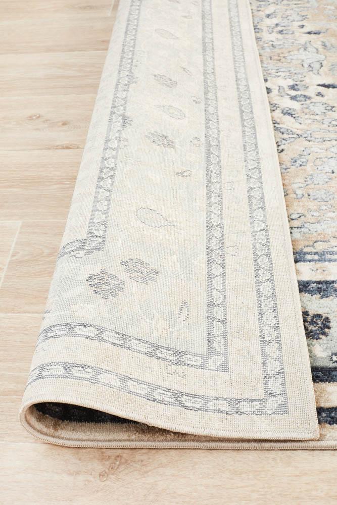 Providence Esquire Rim Traditional Beige Rug - Notbrand